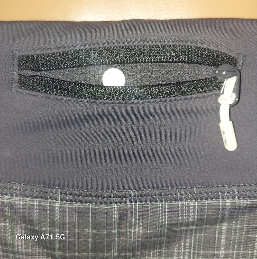 Lululemon Athletica Black Athletic Shorts - Picture 6 of 10